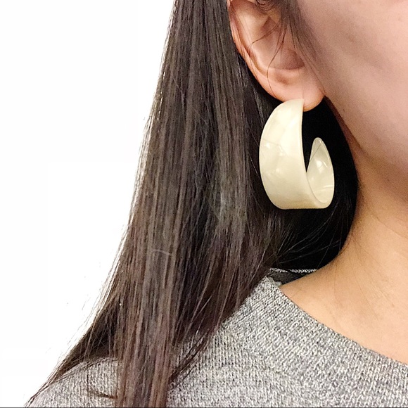 Resin White Tortoise Shell Half Hoop Earrings - Picture 2 of 6